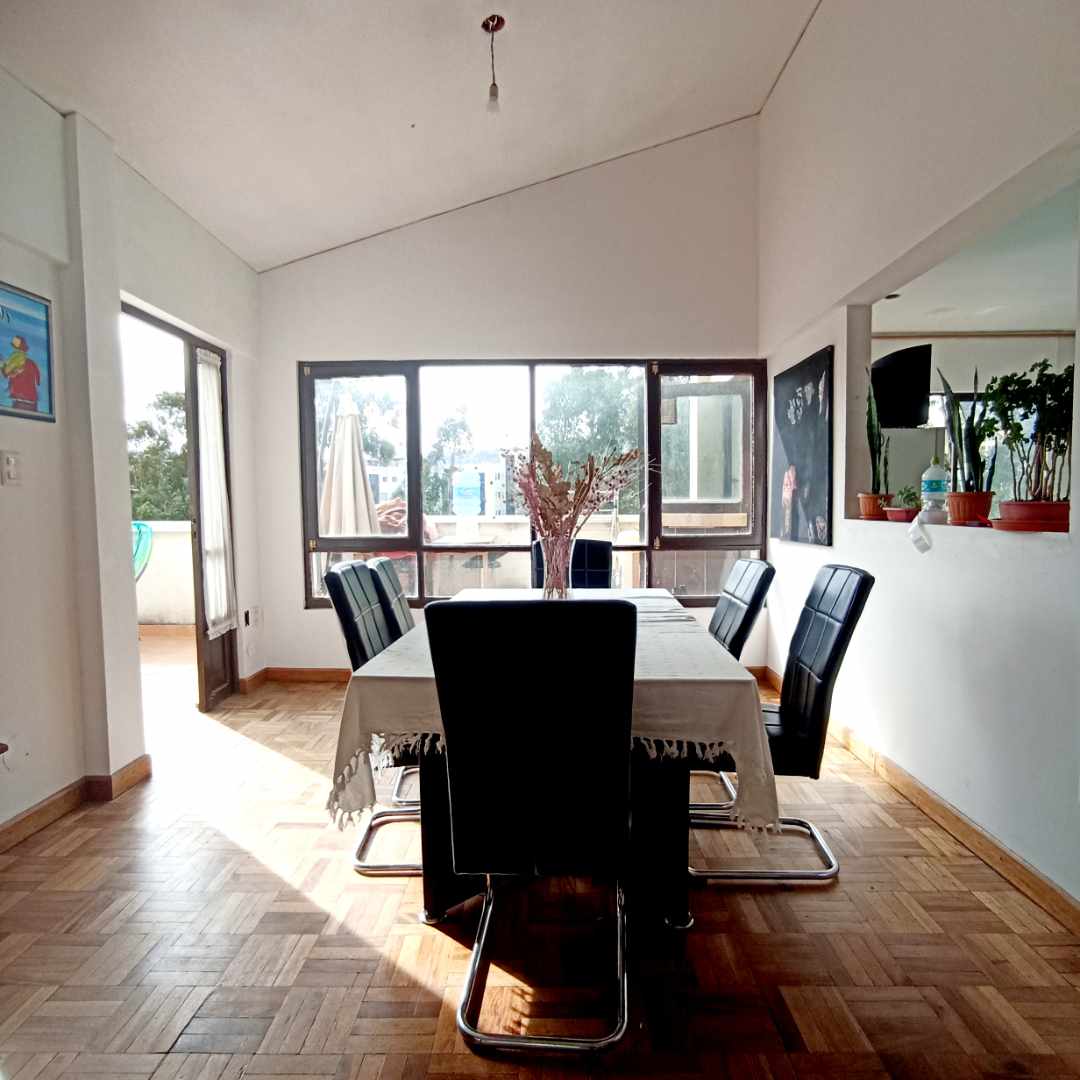 Departamento en AnticréticoLOS PINOS C. 6 BLOQUES  3 dormitorios 2 baños  Foto 18