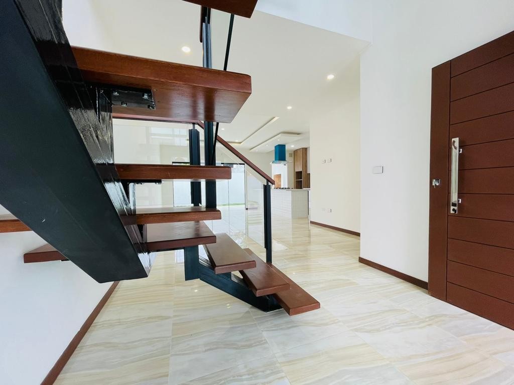 Casa Urbanizacion VILLA BONITA  / Condominio Turmalina III Foto 4