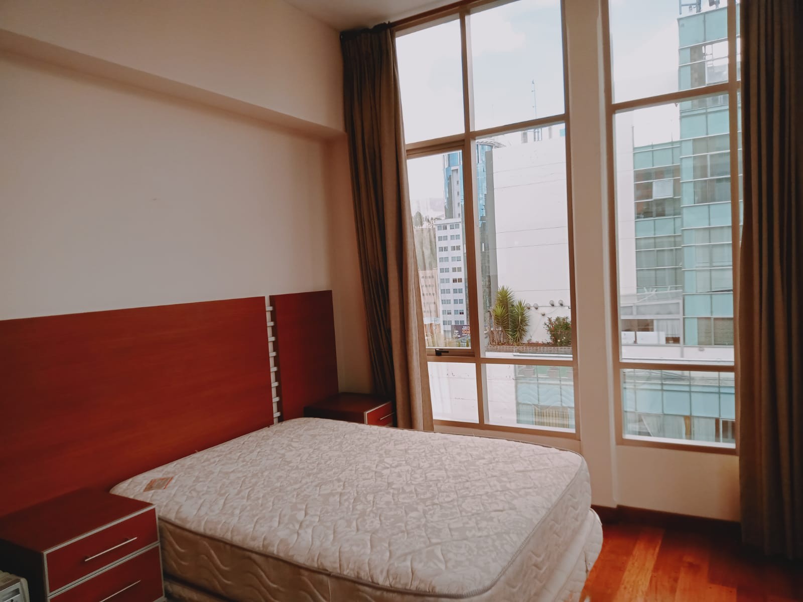 En Alquiler a $us 1,600 Foto 12