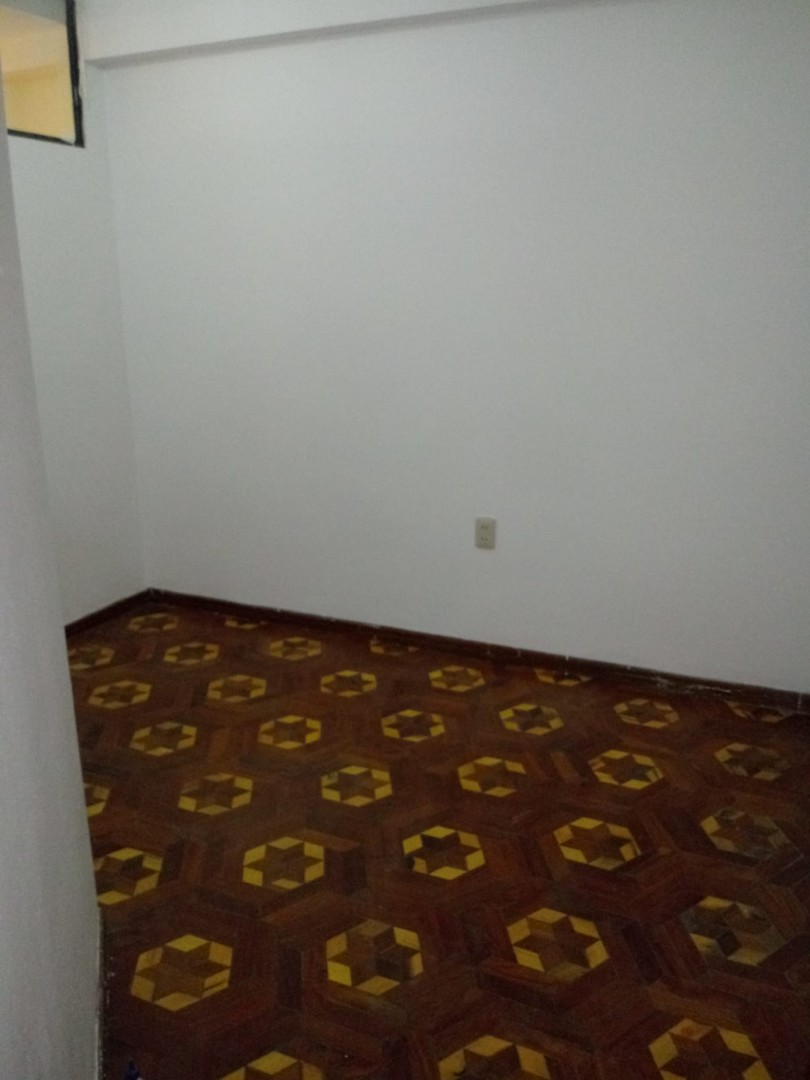 En Alquiler a $us 400 Foto 6