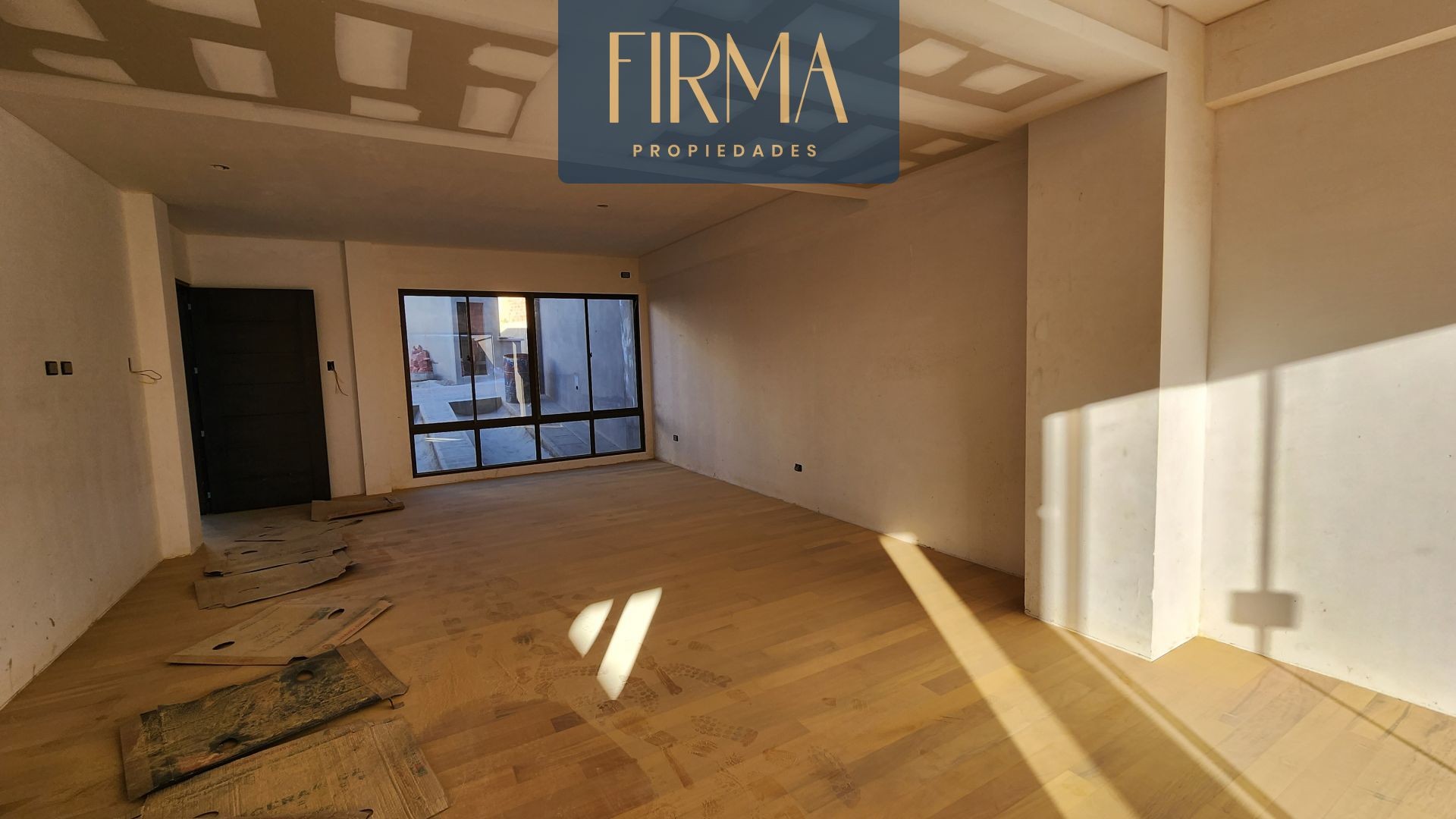 Casa en Achumani en La Paz 4 dormitorios 5 baños 2 parqueos Foto 7