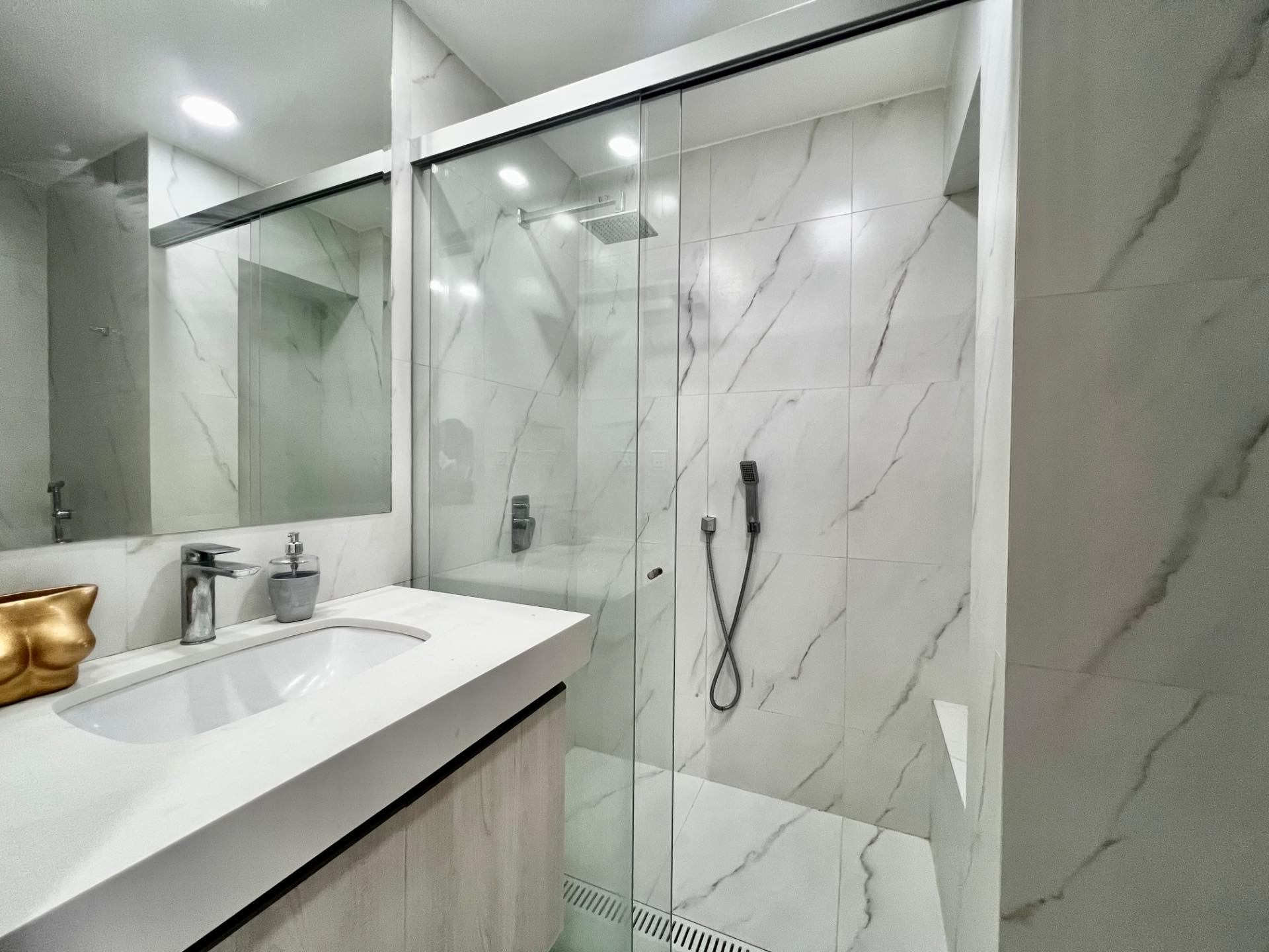En Alquiler a Bs 5,950 Foto 5