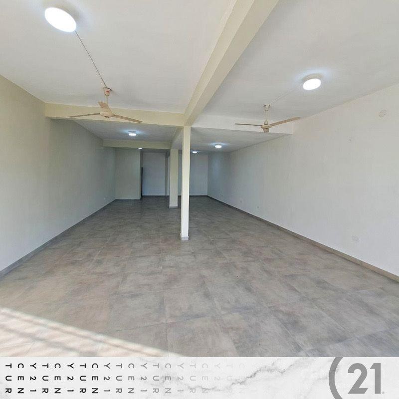 Local comercial en Entre 2do y 3er anillo Norte en Santa Cruz de la Sierra  1 baños  Foto 7