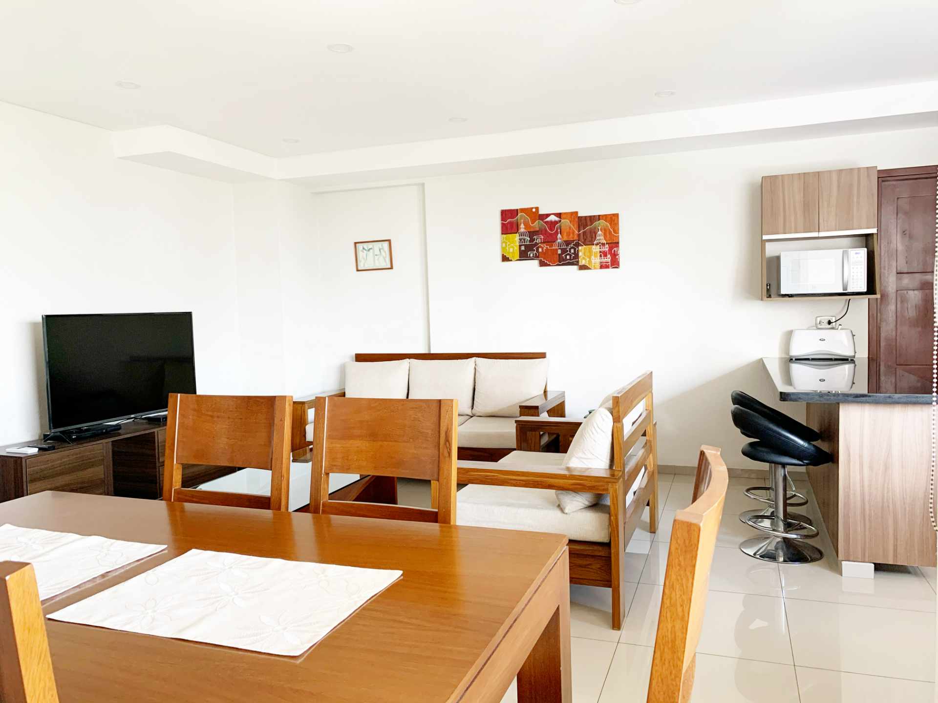 Departamento en VentaAv. Monseñor Santiestevan #415 Foto 5