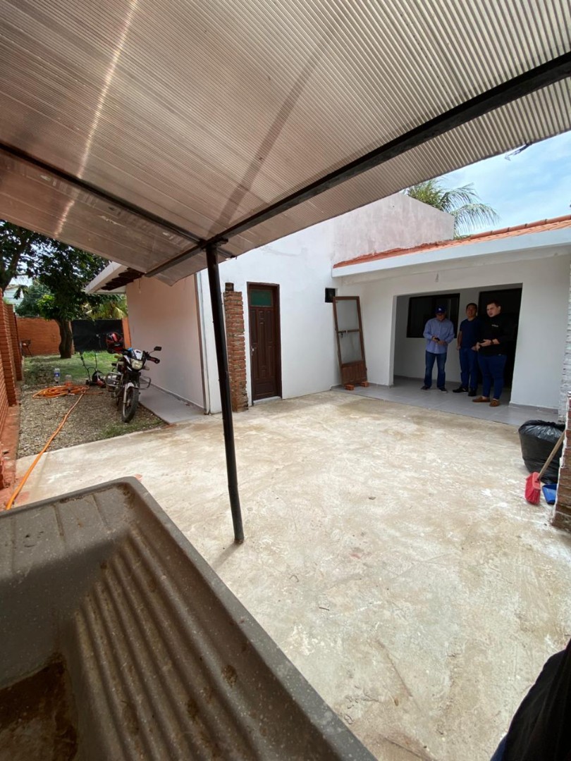 Casa AV. BANZER 6TO ANILLO Foto 2