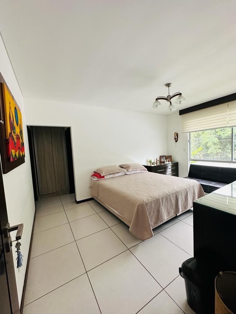 Casa en VentaCond. Villa de las Mercedes, 5 to anillo Av. Radial 27 Foto 8