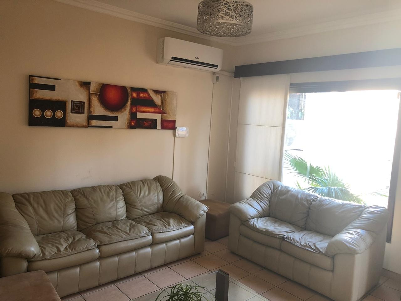 Casa en Entre 4to y 5to anillo Norte en Santa Cruz de la Sierra 3 dormitorios 3 baños 2 parqueos Foto 2