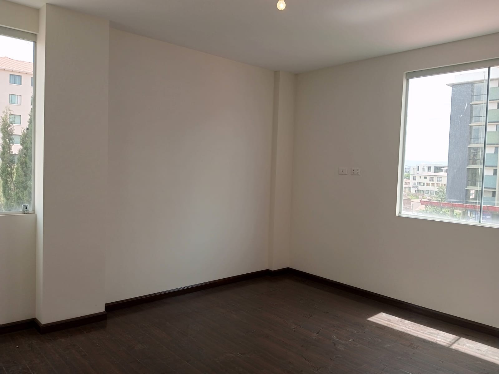 En Alquiler a $us 400 Foto 2