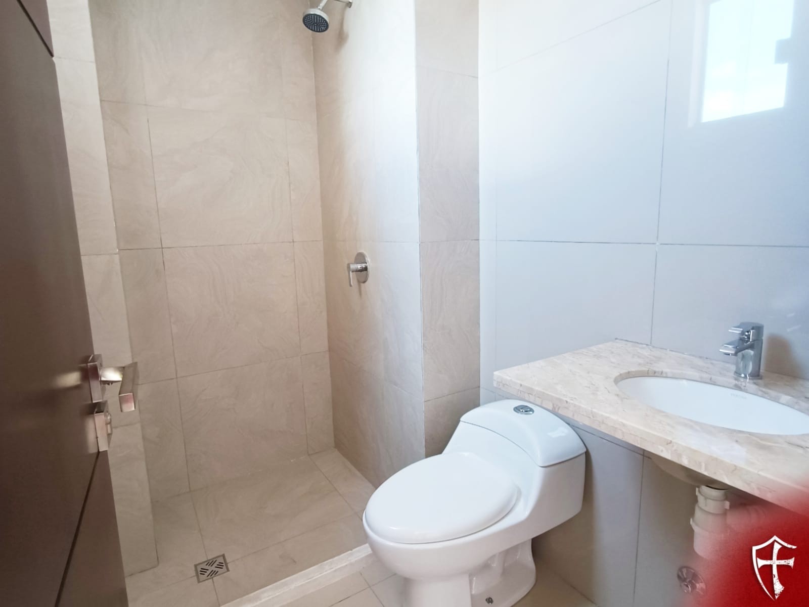 Departamento en Venta📍 Av. Beni 4to y 5to anillo 1 dormitorios 1 baños  Foto 9