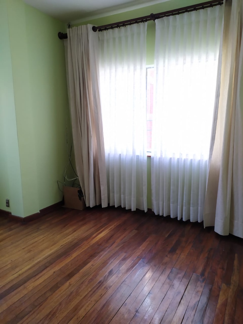 Casa en Miraflores en La Paz 4 dormitorios 4 baños 3 parqueos Foto 15