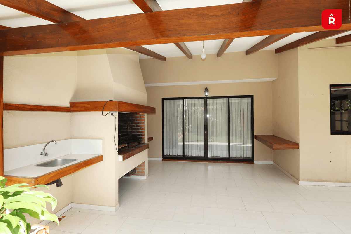 En Alquiler a $us 850 Foto 8