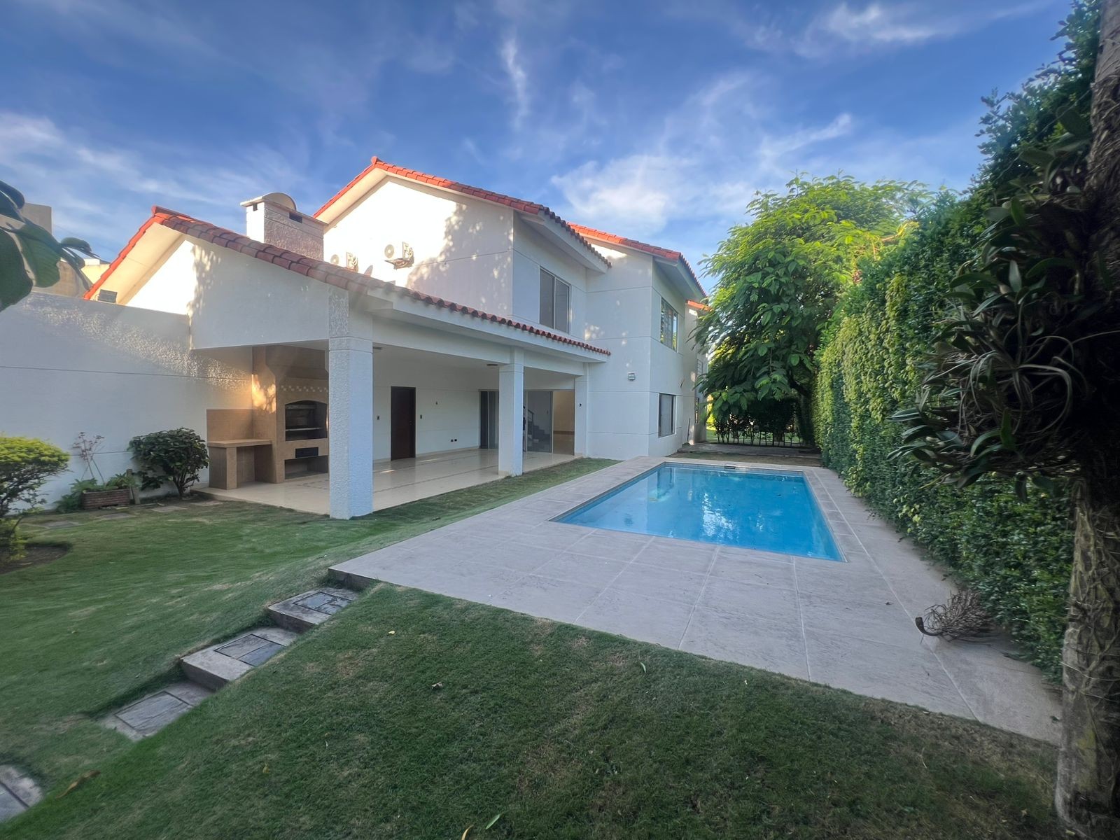 En Alquiler a Bs 15,000 Foto 3