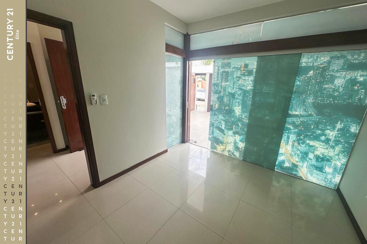Casa en AlquilerCASA EN ALQUILER AV. ALEMANA Foto 5