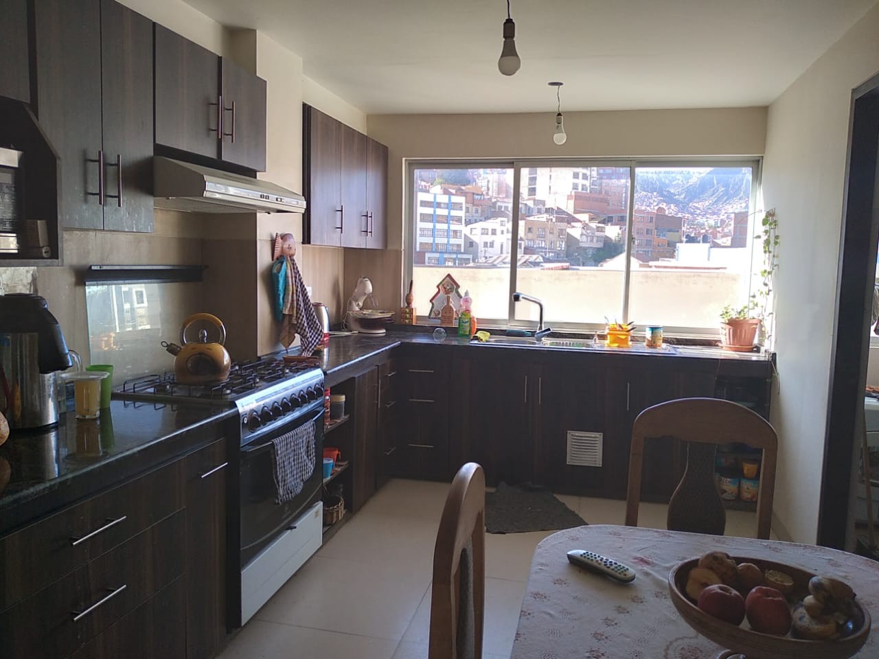 Departamento en Miraflores en La Paz 3 dormitorios 2 baños  Foto 6