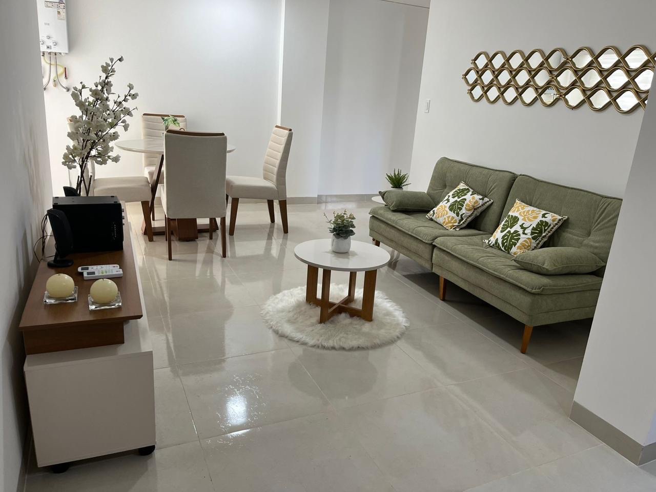 Departamento en AlquilerEN ZONA EXCLUSIVA Y RESIDENCIAL  1 dormitorios 2 baños 1 parqueos Foto 2
