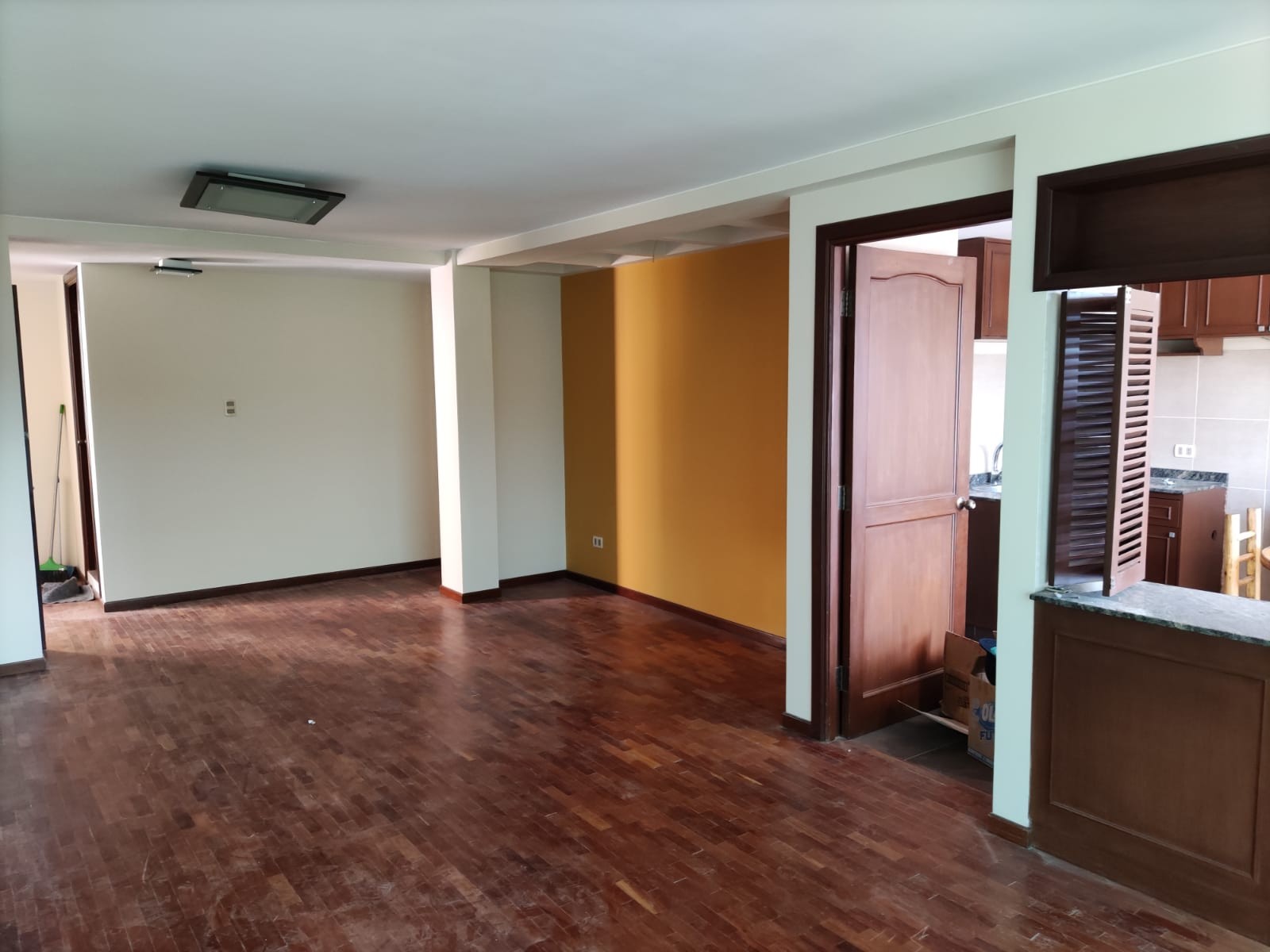 En Alquiler a $us 450 Foto 1