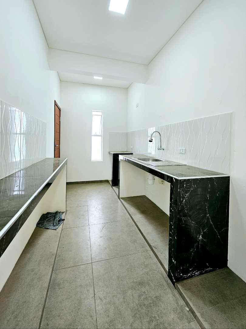 Casa en VentaZona sur
El Triunfo 9no anillo
 3 dormitorios 2 baños 2 parqueos Foto 14