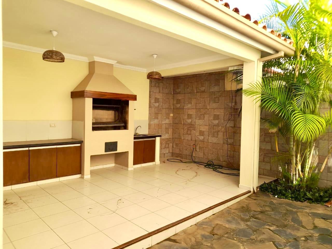 En Alquiler a Bs 8,500 Foto 13
