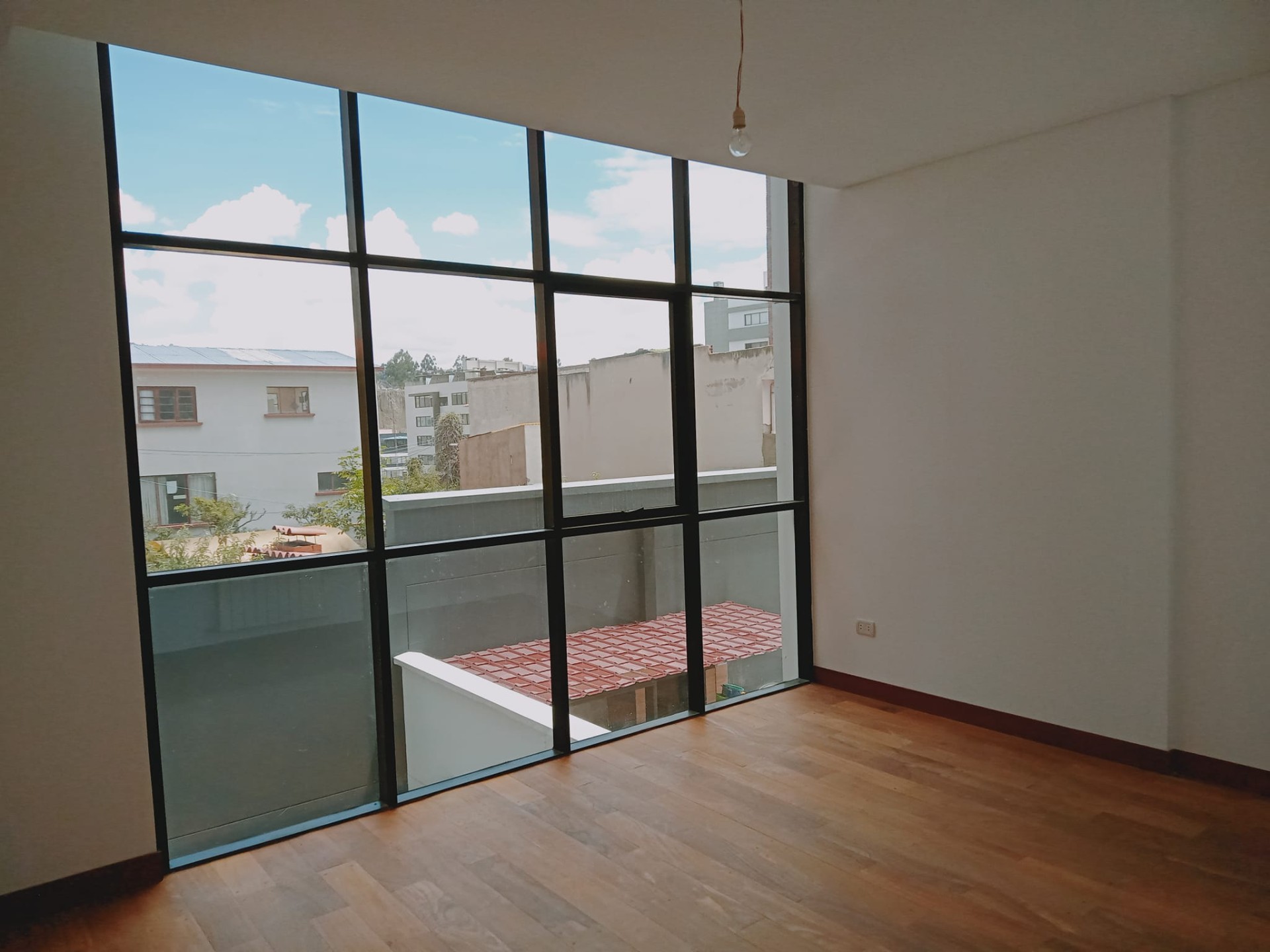 Departamento en Calacoto en La Paz 3 dormitorios 3 baños 1 parqueos Foto 11