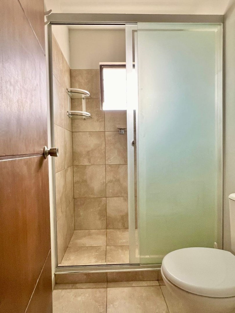 En Alquiler a Bs 8,500 Foto 10