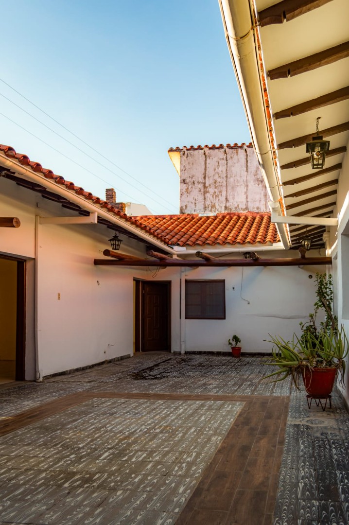 Casa en Centro en Santa Cruz de la Sierra 5 dormitorios 2 baños  Foto 13