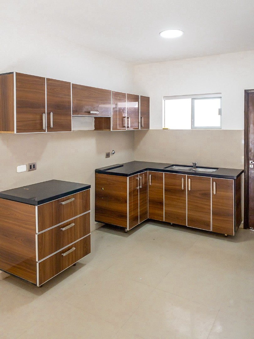 Casa en Venta<b>CASA EN VENTA EN EL URUBÓ - CONDOMINIO SANTA CRUZ DE LA COLINA</b> 4 dormitorios 4 baños 2 parqueos Foto 8