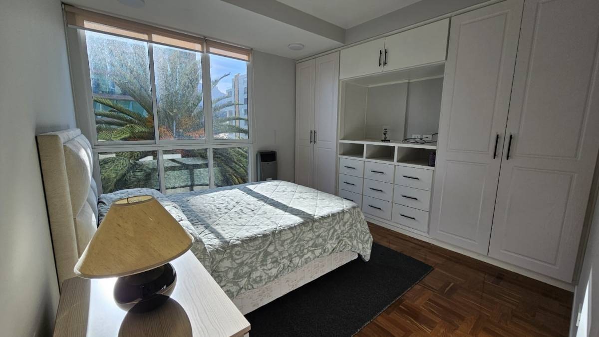 Departamento en AlquilerCALACOTO, CALLE 10 1 dormitorios 1 baños  Foto 2