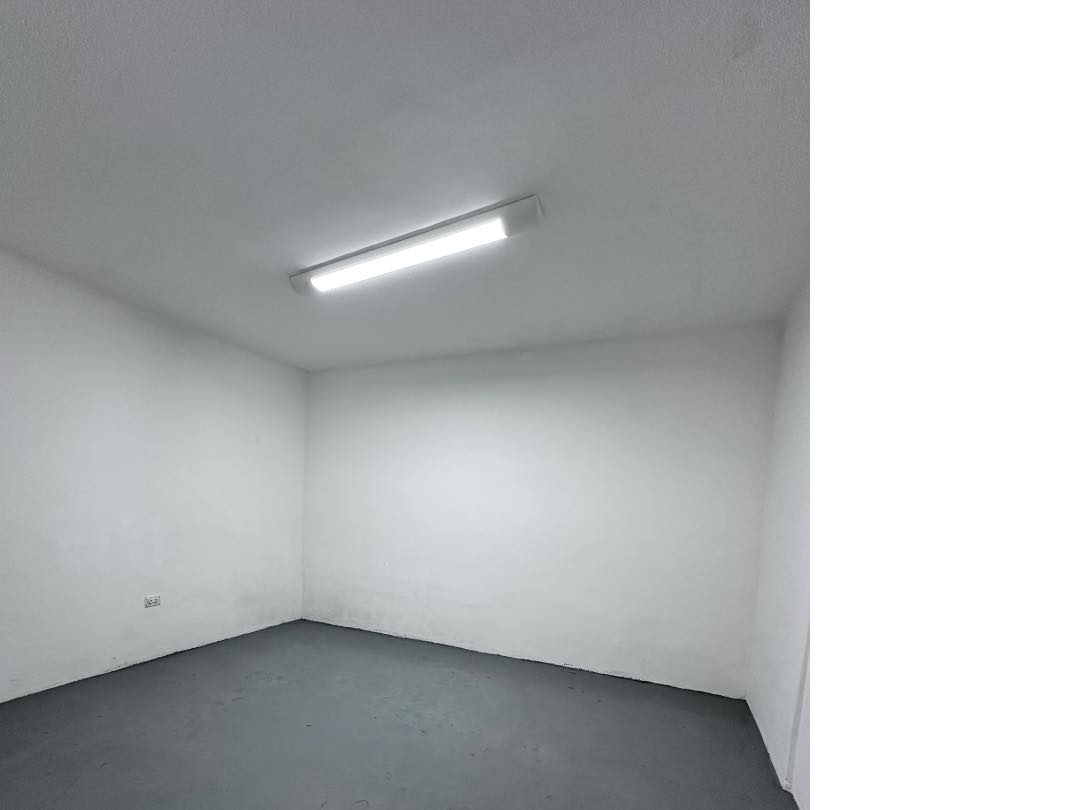 Galpón  sobre la Av. 26 de Febrero (2do anillo) Foto 11