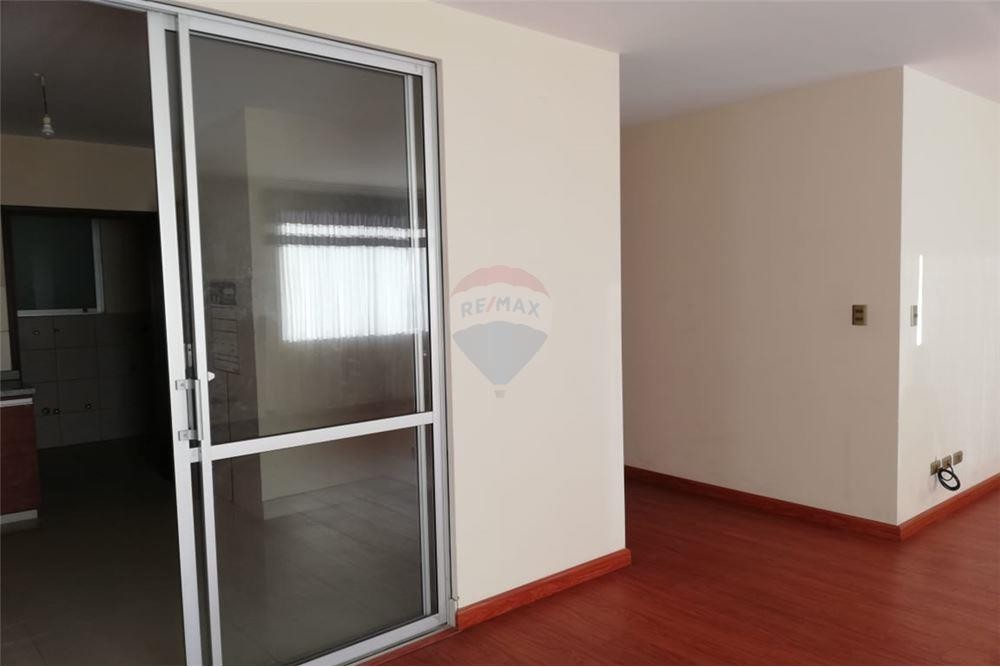 Departamento en Alquiler839 Av. America Este entre Melchor Urquidi y Av. Pando - Edificio Torres América Norte 3 dormitorios 2 baños 1 parqueos Foto 12