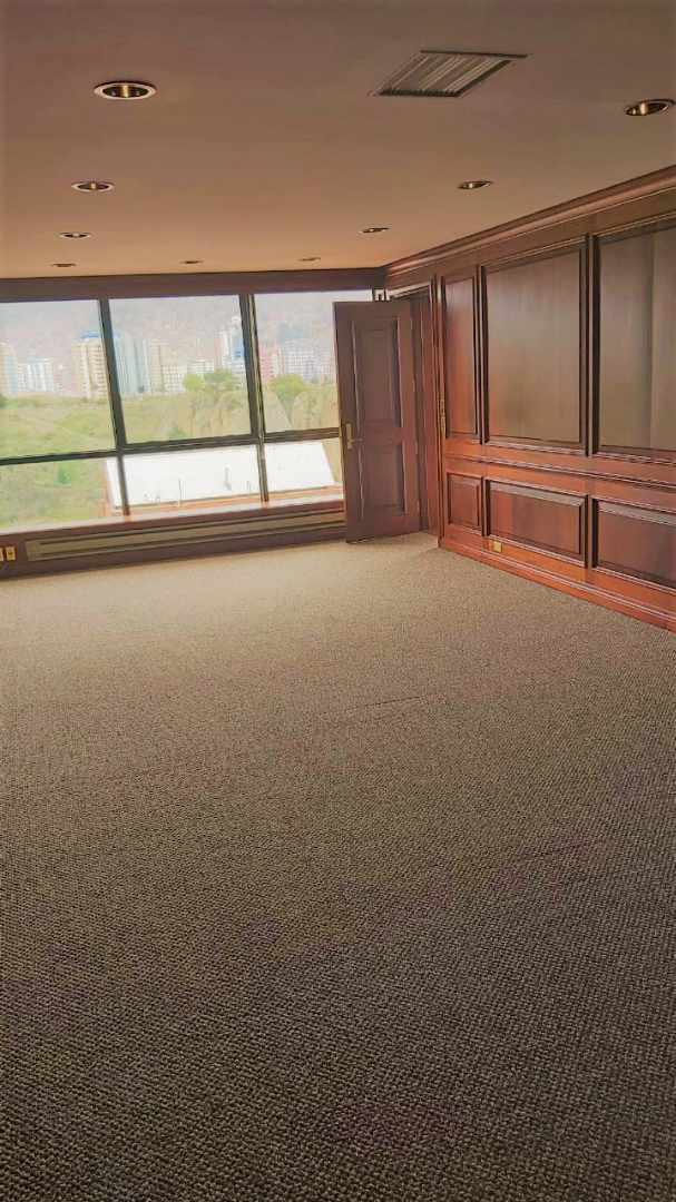 En Alquiler a $us 3,000 Foto 28