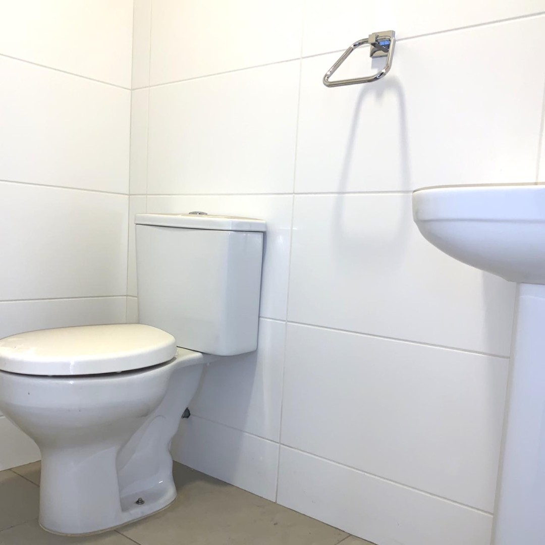 Oficina en AlquilerAV. HEROINAS Y AV. SAN MARTIN 1 dormitorios 1 baños  Foto 6