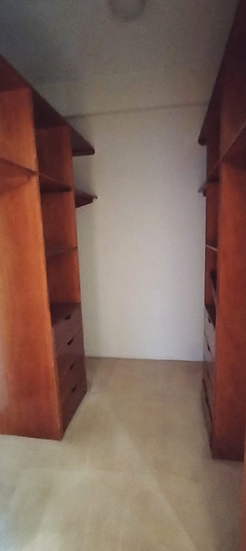 Departamento en AlquilerCALACOTO  3 dormitorios 4 baños 2 parqueos Foto 5