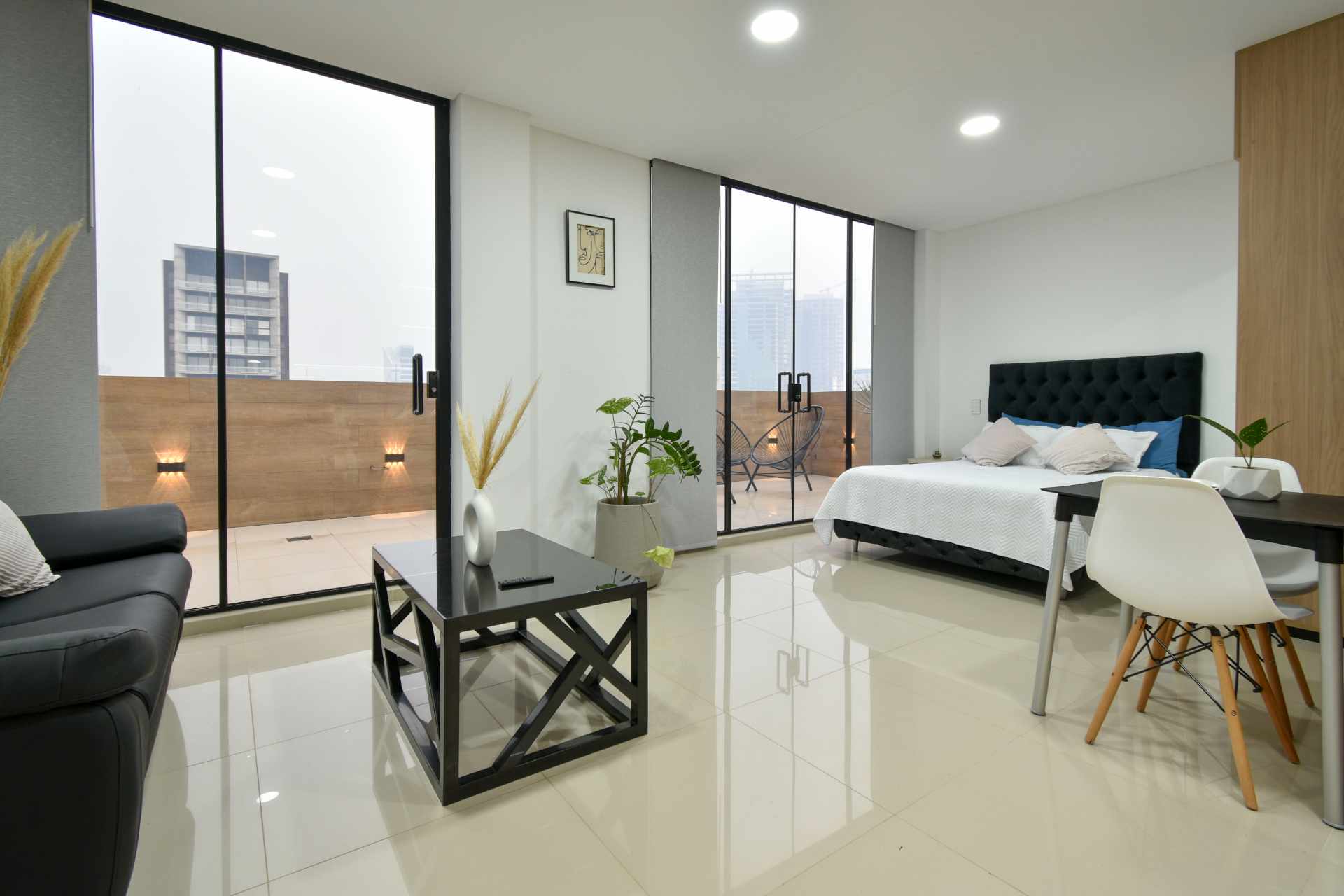 Departamento Monoambiente Penthouse en Venta en Equipetrol Norte Foto 8