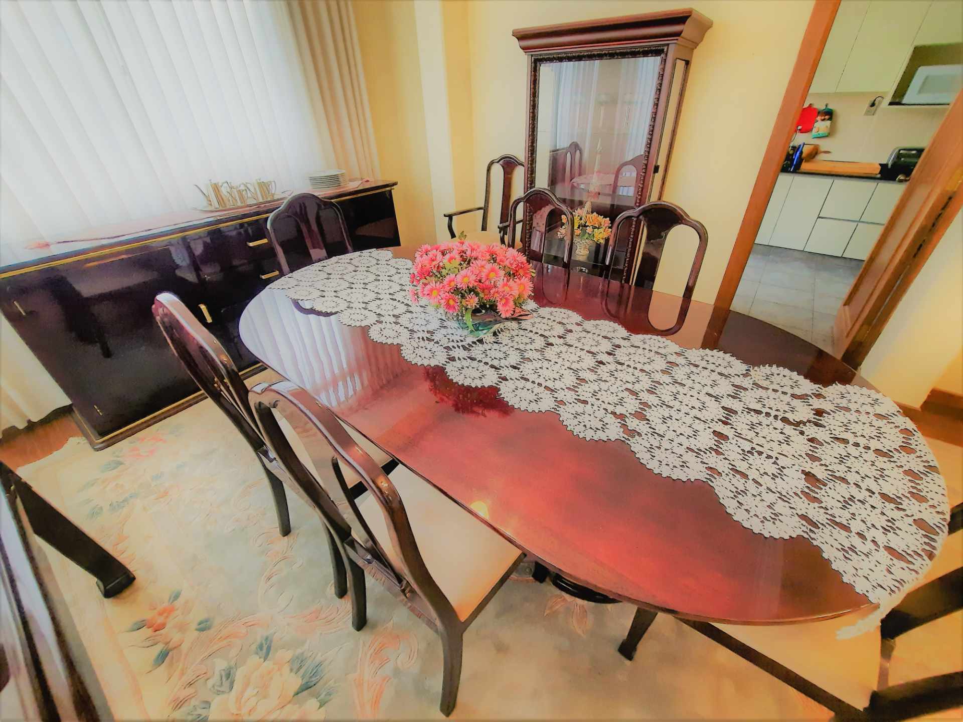 Departamento en AlquilerCalle 24 de Calacoto con Av. Ballivián 4 dormitorios 4 baños  Foto 5