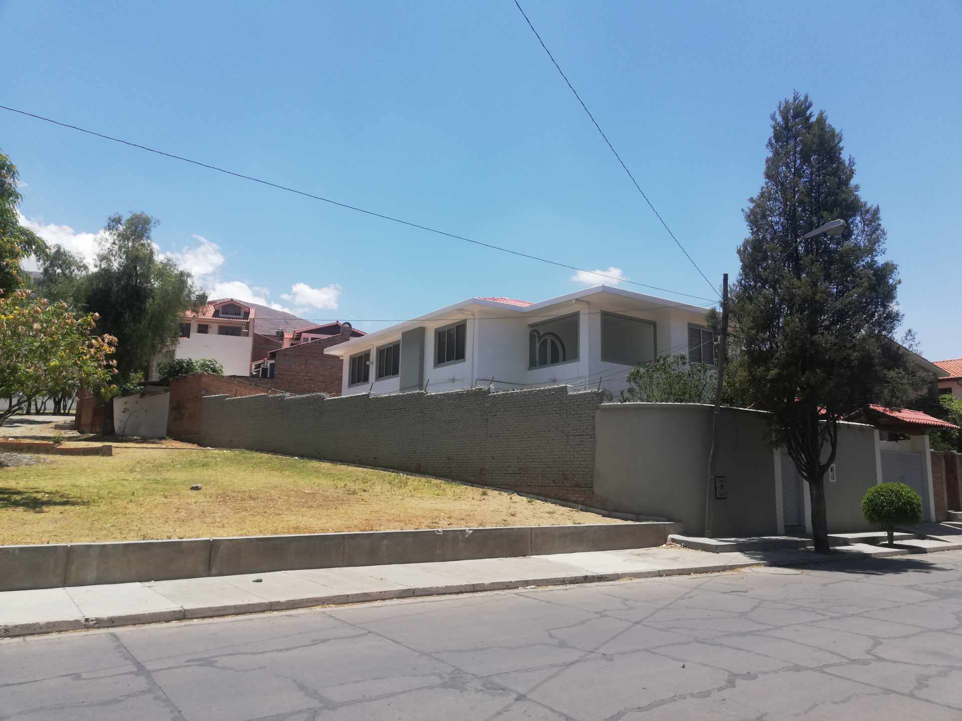 Casa en Aranjuez en Cochabamba 6 dormitorios 5 baños 4 parqueos Foto 21