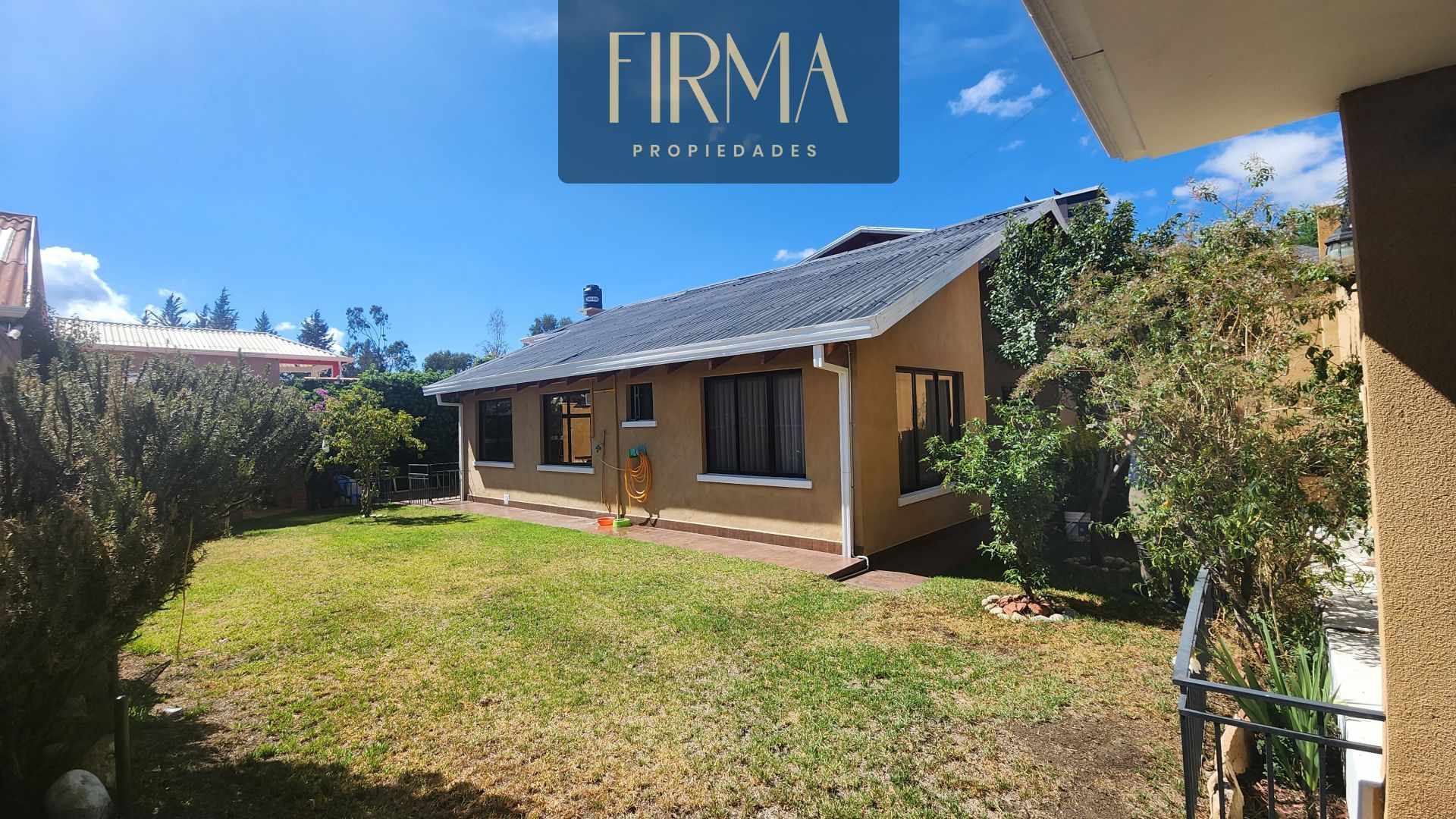 Casa CASA EN VENTA, MALLASILLA FRENTE A PLAZA Foto 4