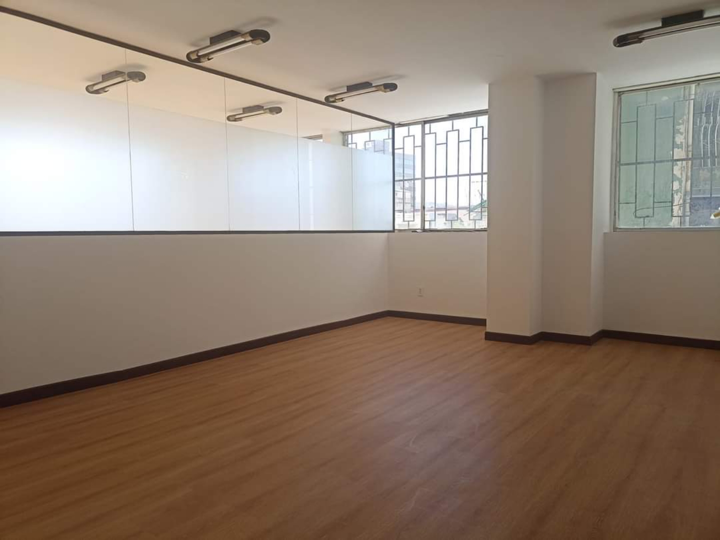 Oficina en VentaEl Prado  1 dormitorios 3 baños  Foto 3