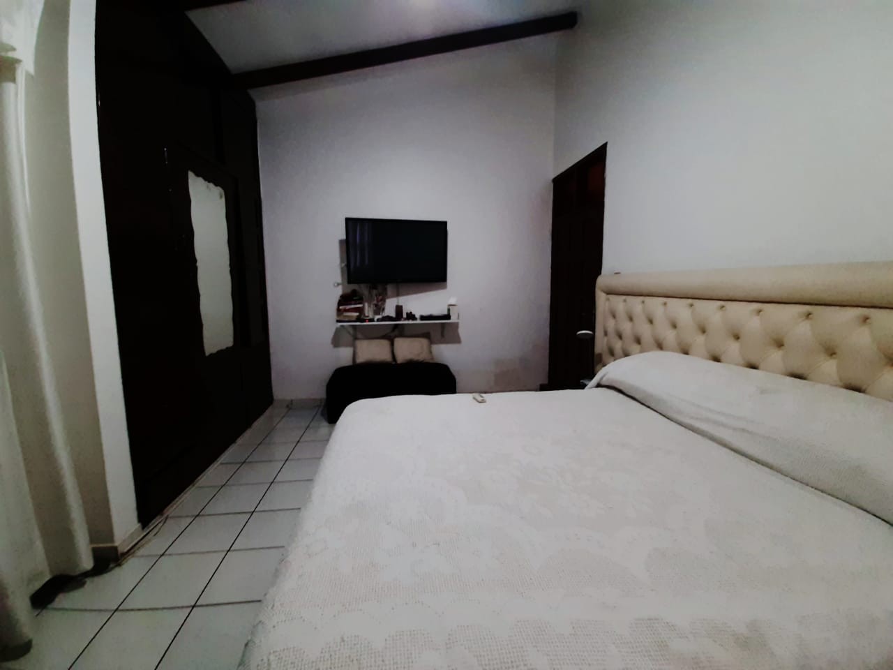 Casa en VentaAV PARAGUA 4TO ANILLO 5 dormitorios 3 baños 3 parqueos Foto 6