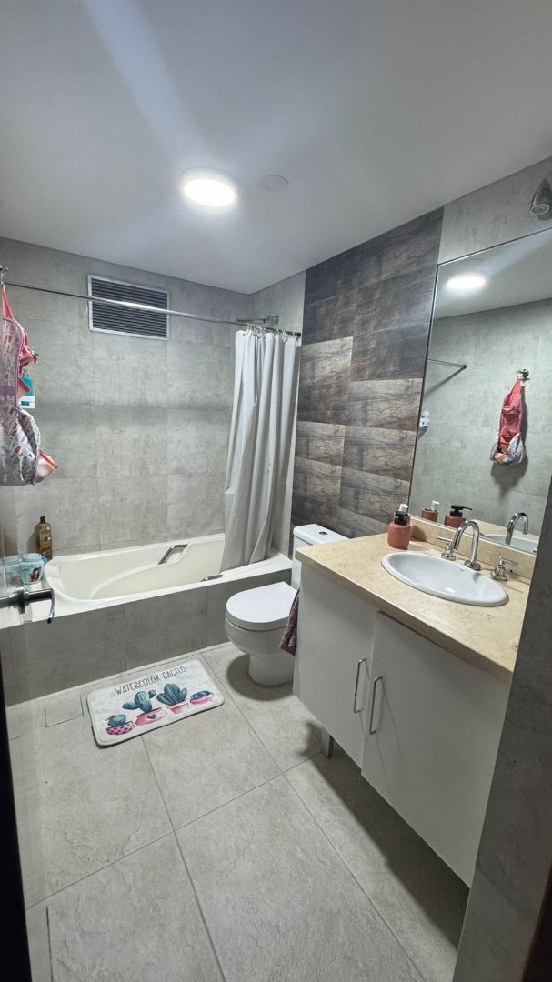 Departamento en VentaCalle Man Cesped esq Constancio Vigil 3 dormitorios 4 baños 2 parqueos Foto 17