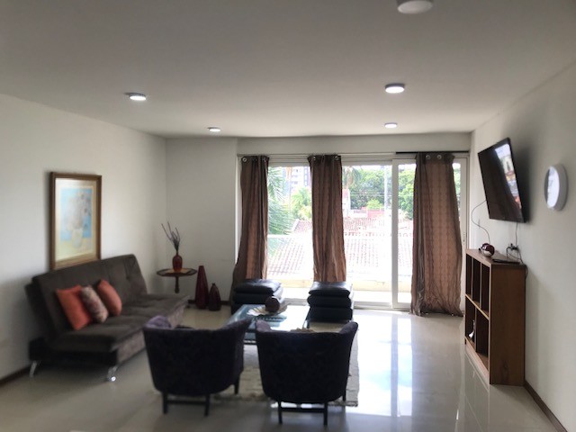 Departamento Torre Norte Suant, sobre Av. Isuto, 2do. y 3er. Anillo [Equipetrol] Foto 2