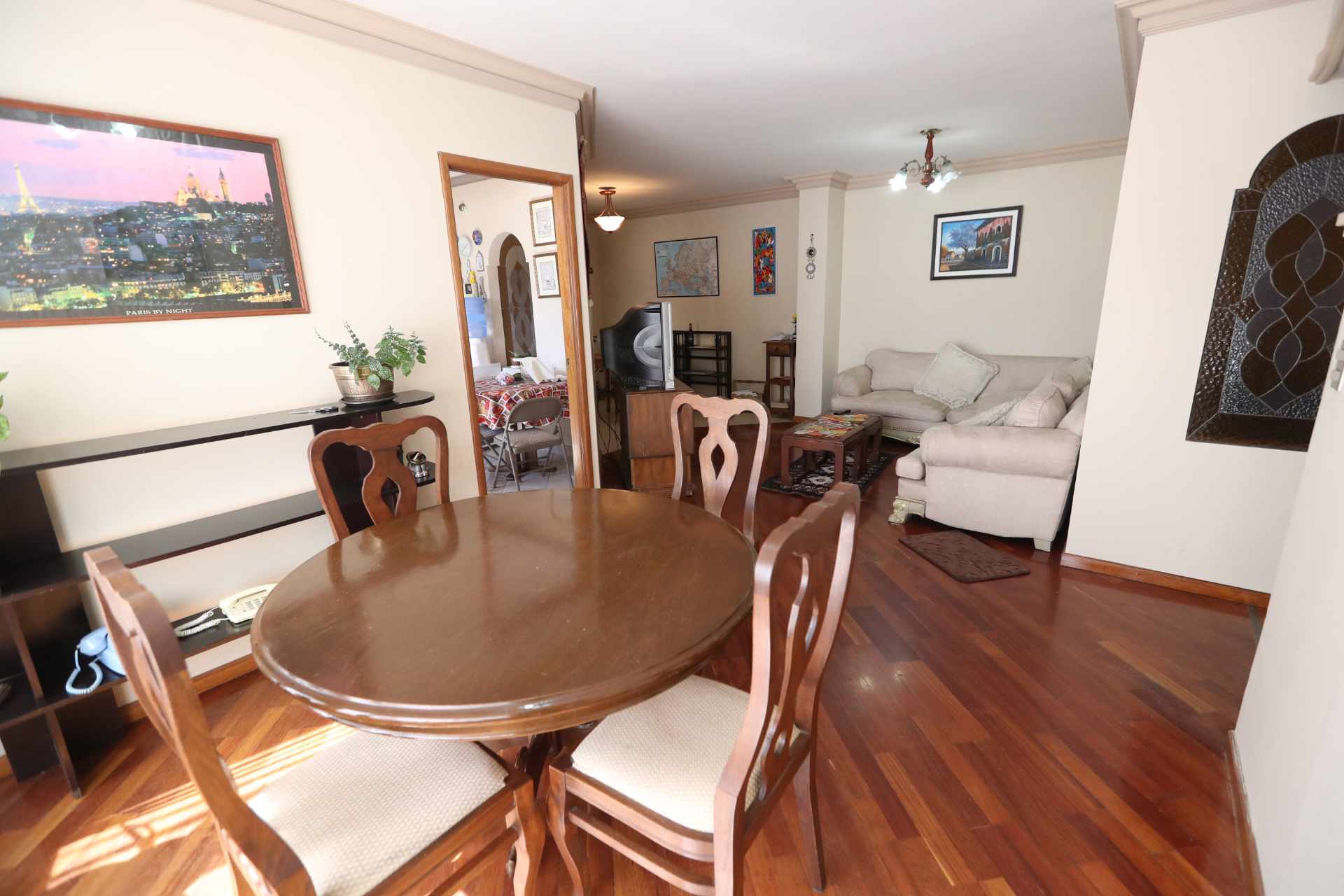 Departamento en VentaEdificio Torres del Sol, Av. Ballivian 838 entre Oruro y Ramón Rivero 2 dormitorios 3 baños 1 parqueos Foto 16