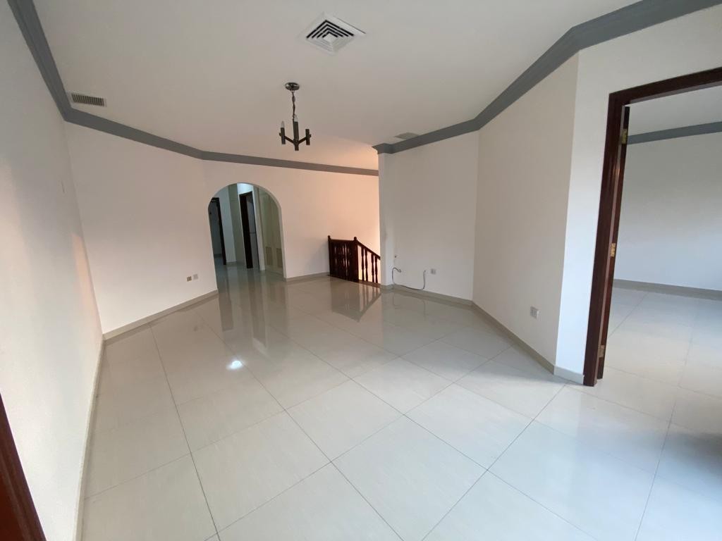 En Alquiler a $us 1,800 Foto 8