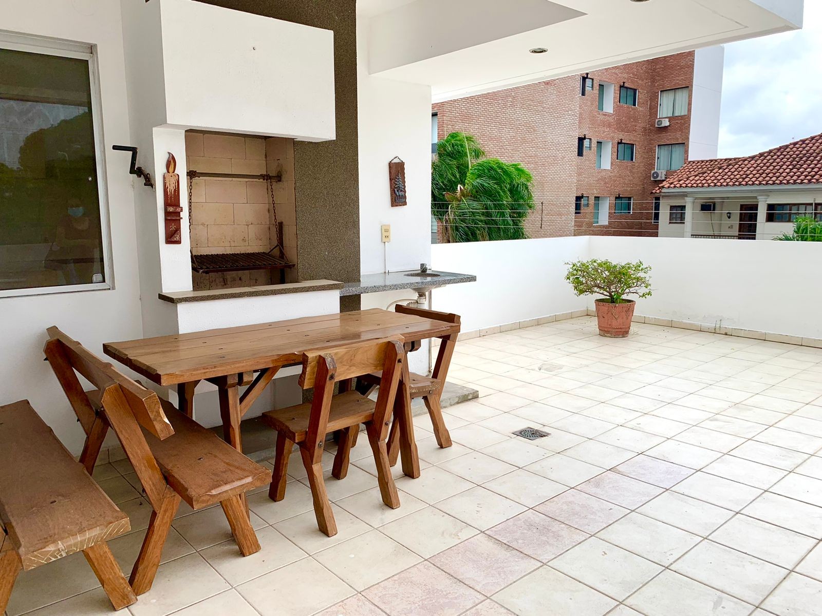 Departamento en Entre 2do y 3er anillo Norte en Santa Cruz de la Sierra 3 dormitorios 2 baños 1 parqueos Foto 10