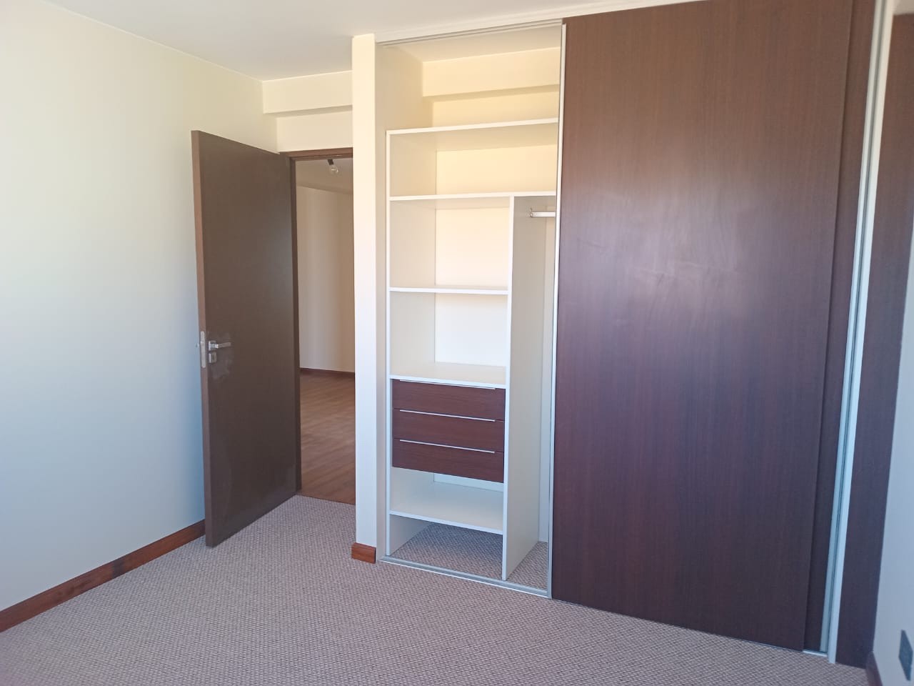 Departamento en AlquilerAchumani, Condominio la lomas del sol Foto 7