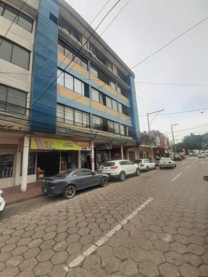 Departamento en Centro en Santa Cruz de la Sierra 2 dormitorios 2 baños  Foto 2