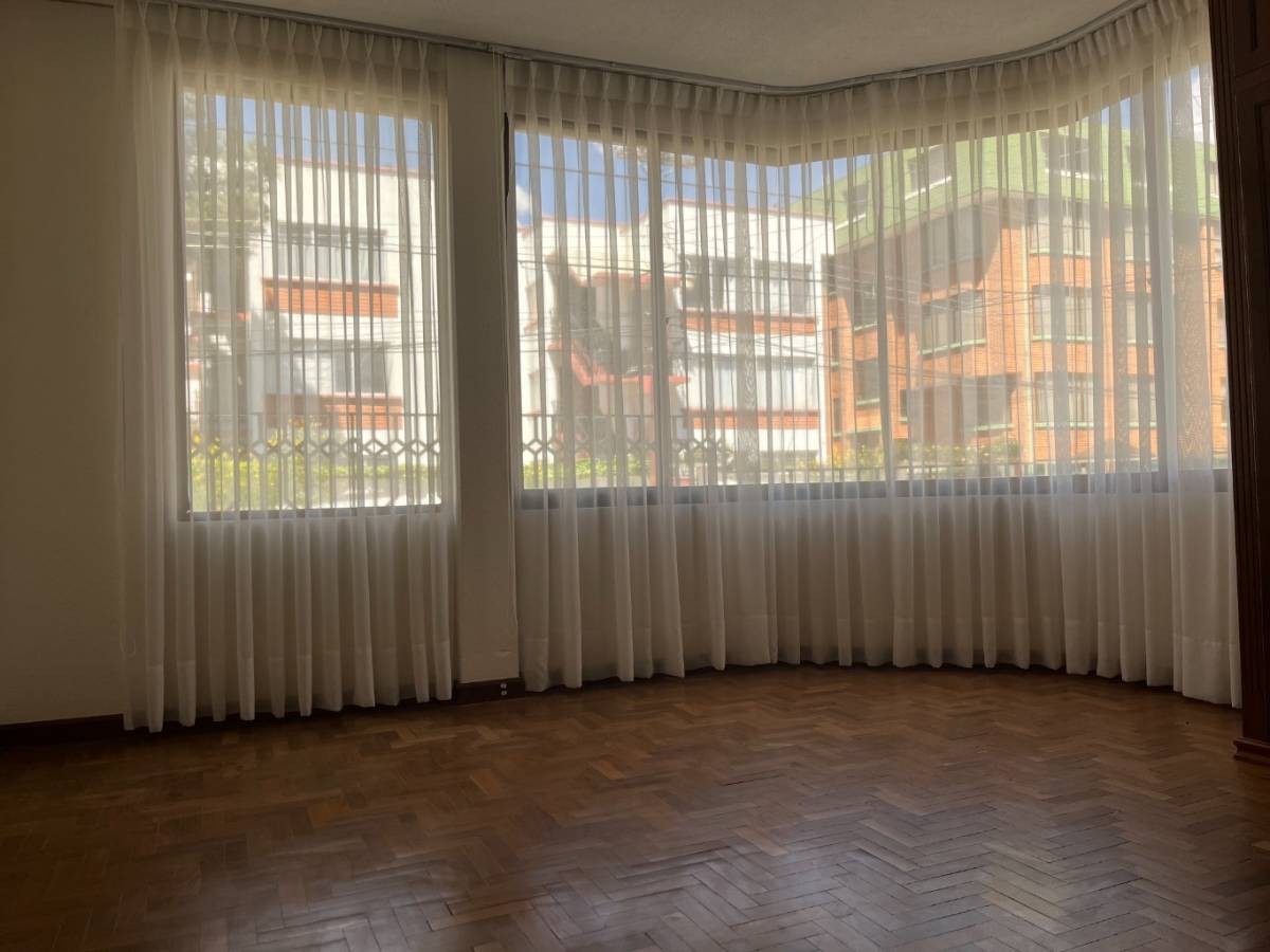 Departamento ACHUMANI, CALLE 20 Foto 6