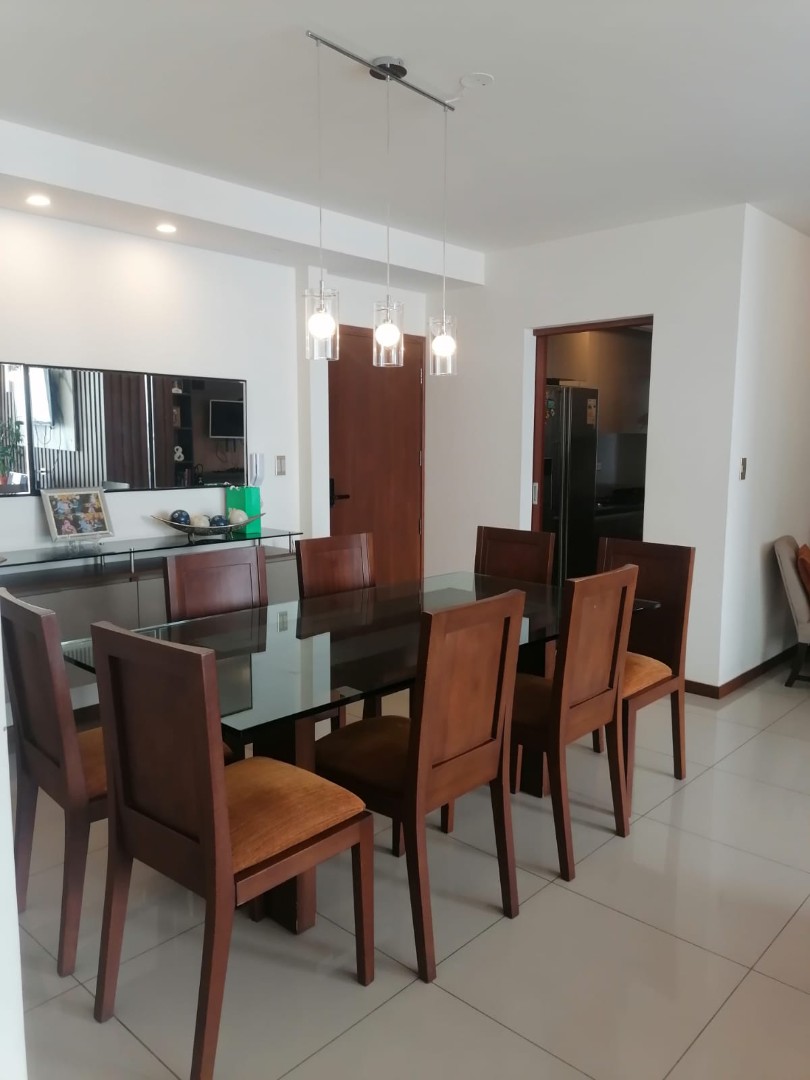 Departamento en Entre 2do y 3er anillo Norte en Santa Cruz de la Sierra 4 dormitorios 3 baños 1 parqueos Foto 5