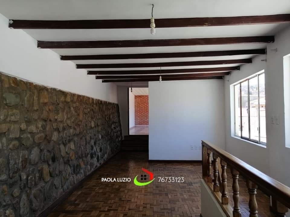 Casa en VentaBajo Seguencoma 6 dormitorios 4 baños 3 parqueos Foto 12