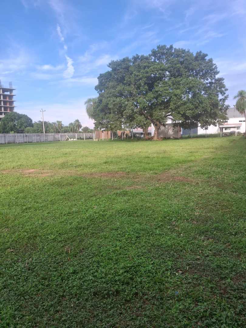 Terreno en VentaEntre 8vo y 9no anillo cerca Av Banzer Foto 1