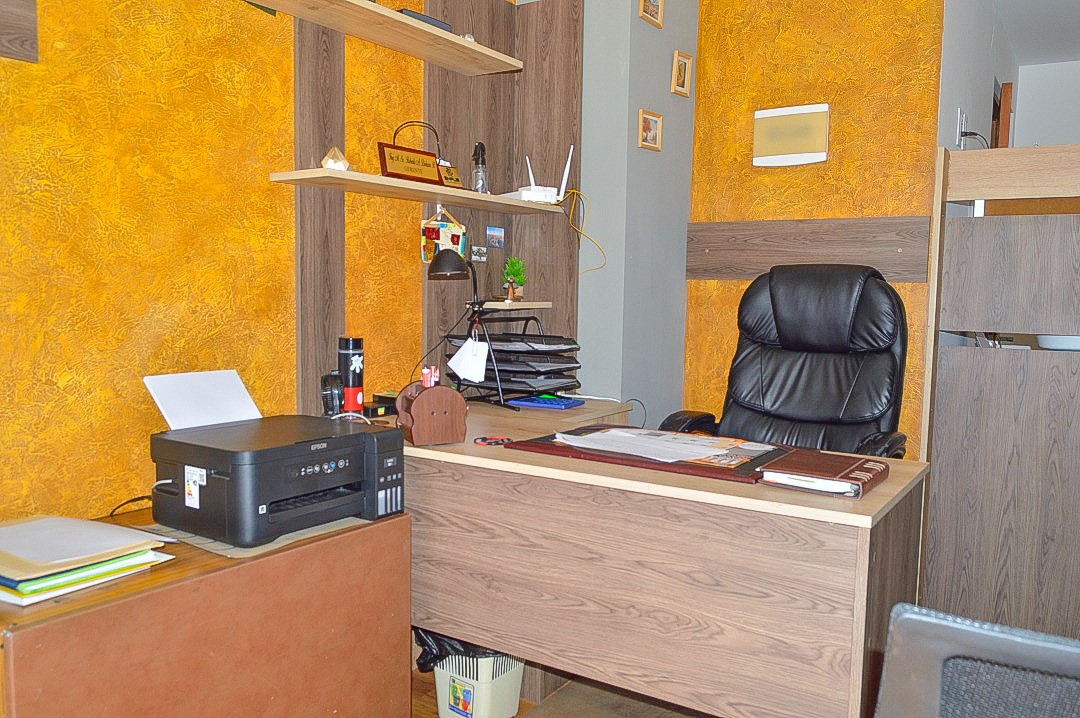 Oficina en San Jorge en La Paz 1 dormitorios 1 baños  Foto 1